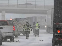 受暴风雪天气影响 美国多地发布预警