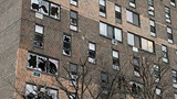 美国纽约市一公寓楼发生火灾 至少19人死亡