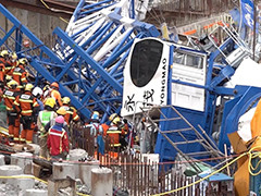 香港秀茂坪一建筑工地塔吊倒塌 致3死6伤