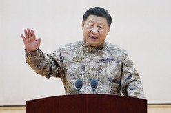 习近平视察军委联合作战指挥中心