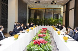 李克强会见国际货币基金组织总裁