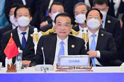 李克强出席第17届东亚峰会