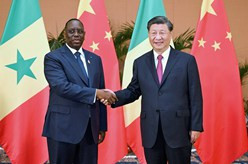 习近平会见塞内加尔总统