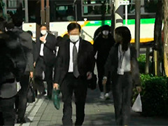 日本减少能源支出 东京都政府倡议民众穿高领毛衣