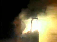 山西左云：货车突然起火 消防员成功排除险情