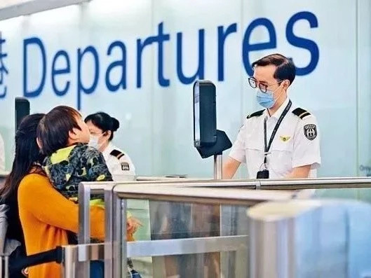 香港宣布取消“黄码”海外入境者可正常活动