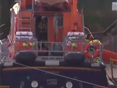 一移民船在英吉利海峡倾覆 致4人死亡