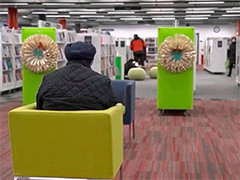 能源价格上涨 部分英国人前往图书馆取暖