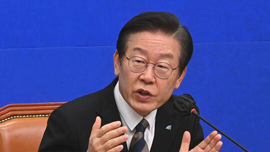 韩国最大在野党党首因涉腐案接受检方调查