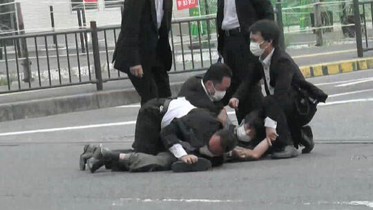 日本检方正式以谋杀罪起诉枪杀安倍晋三的嫌疑人