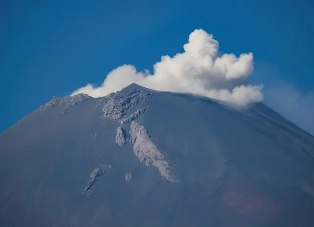 墨西哥波波卡特佩特火山活动增强