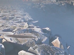 美国强寒潮天气持续 部分地区进入灾难状态