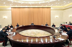 全国政协党组召开会议　传达学习贯彻习近平总书记在党的二十届二中全会上的重要讲话和全会精神　汪洋主持并讲话