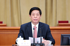 十四届全国人大一次会议举行预备会议