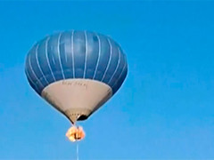 墨西哥一观光热气球起火坠毁 致2人遇难