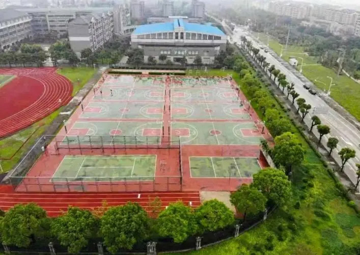 上海千余所公办中小学体育场地陆续对外开放