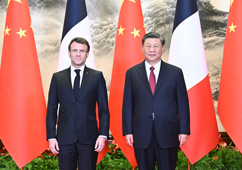 习近平同法国总统举行会谈