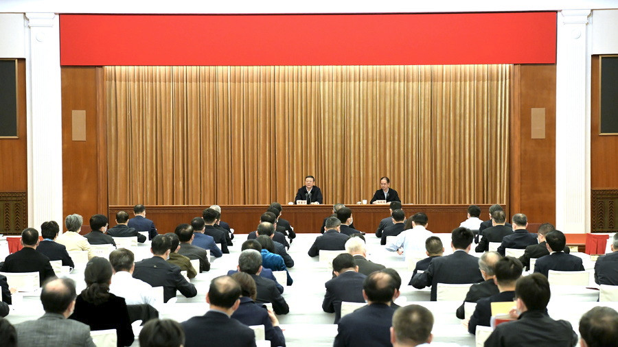 中共上海市委主题教育领导小组举行会议
