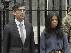 英国首相涉嫌瞒报妻子持股情况遭调查