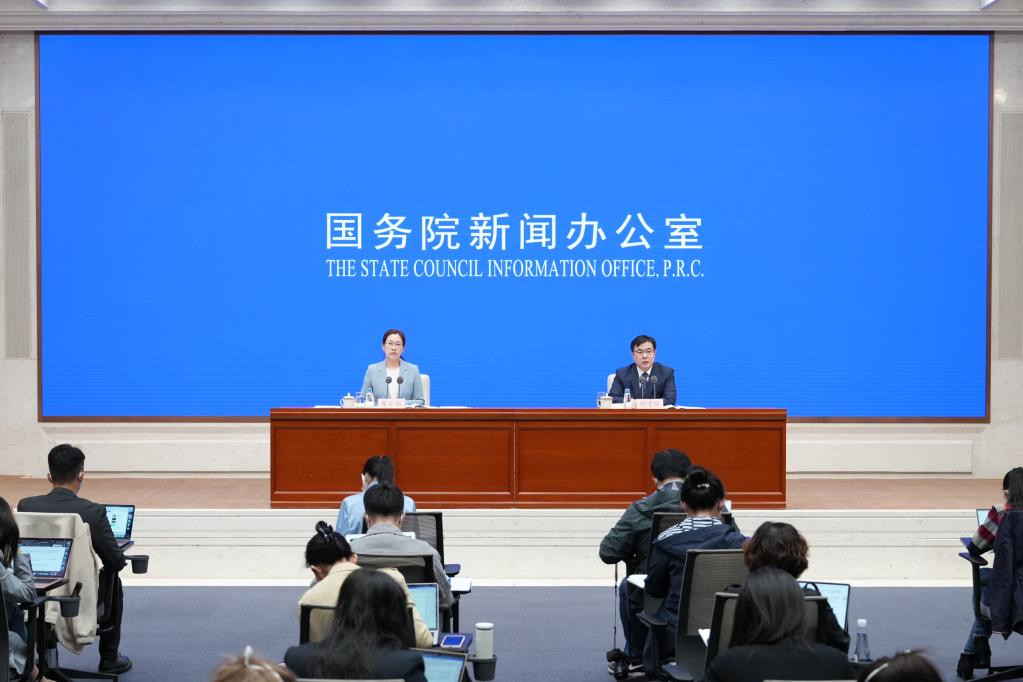 财政部 税费优惠政策为经营主体减负1.2万亿元