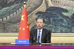 赵乐际同乌拉圭众议长举行会谈
