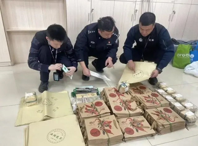 杭州警方打击制假售假 查扣3吨多“假龙井”