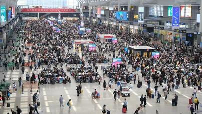 “五一”假期首日 全国营业性客运量5699万人次