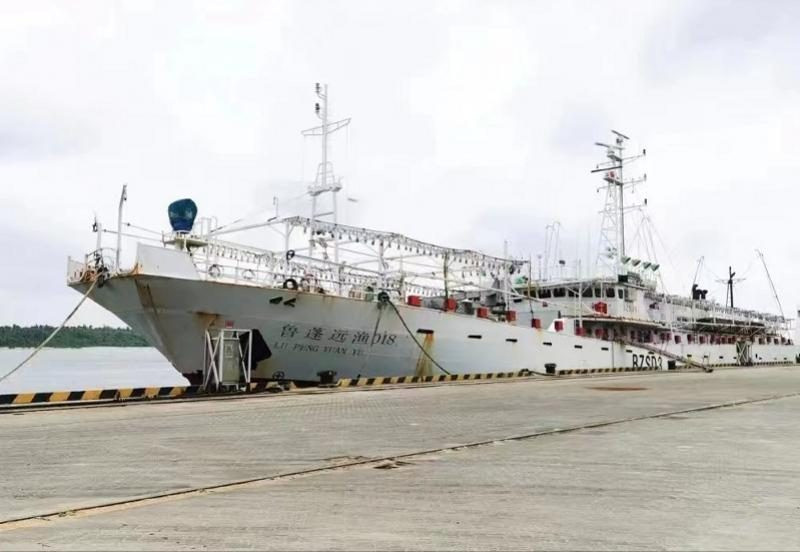 习近平对一艘中国籍远洋渔船在印度洋中部海域倾覆作出重要指示