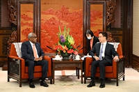 韩正会见埃塞俄比亚副总理兼外长