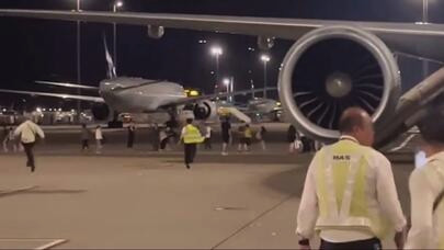 香港国泰航空一客机中止起飞 紧急疏散中11名乘客受伤