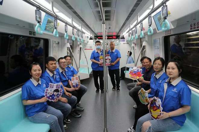 西安首条全自动无人驾驶地铁线路开通