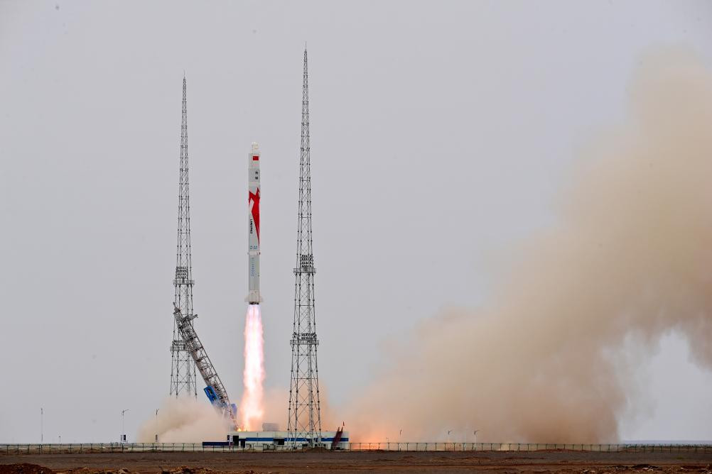 全球首枚液氧甲烷火箭朱雀二号成功发射