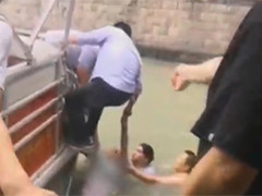 扬州男子古运河溺水 三名“90后”游船员工和市民联手施救
