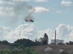 美国一架消防救援直升机坠毁 已致2死4伤