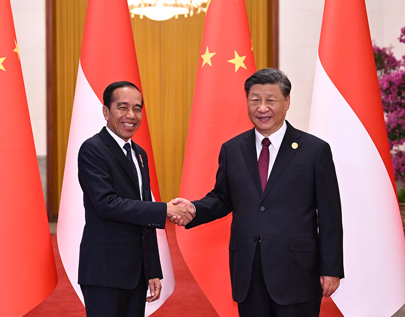 习近平同印度尼西亚总统会谈