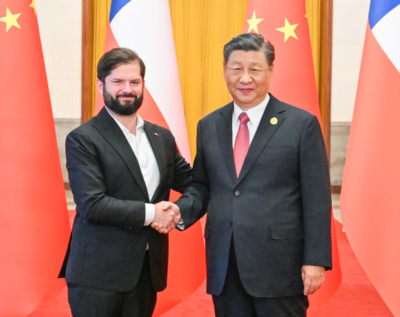习近平同智利总统会谈