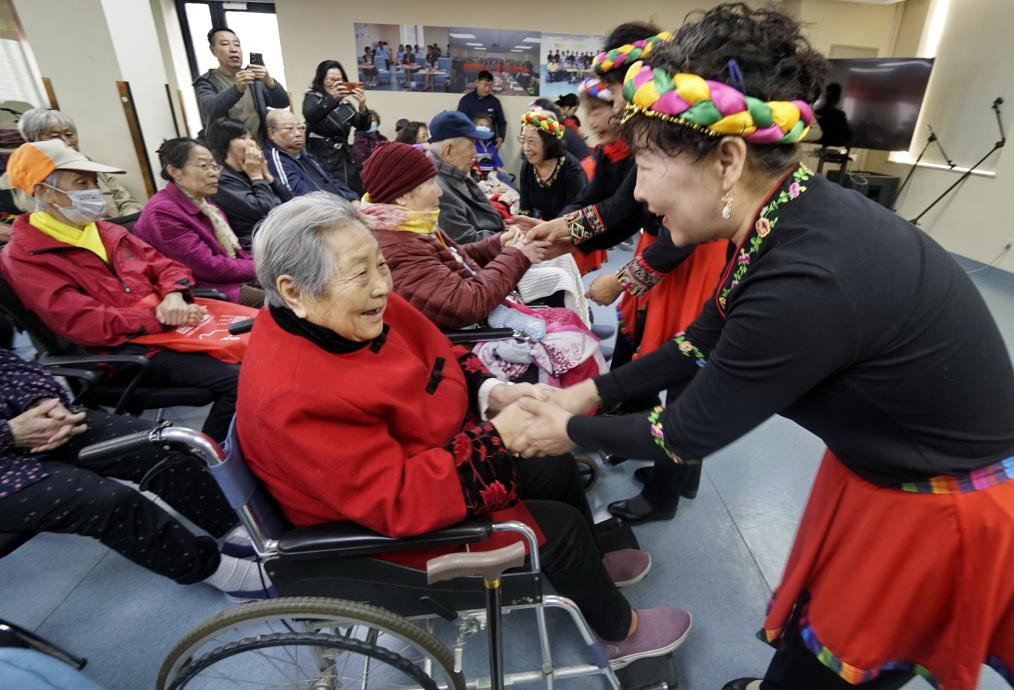 多彩活动庆重阳 传递孝亲敬老情