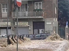 意大利暴雨导致河水泛滥 米兰多个街区被淹