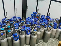 四川泸州警方侦破非法经营“笑气”案 抓获嫌疑人34名