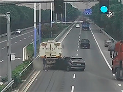 浙江宁波网约车撞上扫路车 司机因疲劳驾驶负主要责任