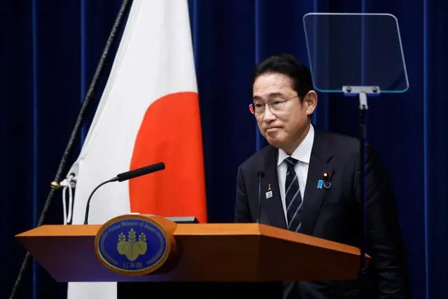 多名阁僚因丑闻辞职 岸田内阁支持率跌至21.3%