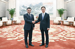 韩正会见乌兹别克斯坦外长