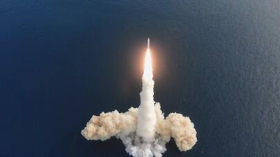 韩国第三次固体燃料运载火箭试射成功