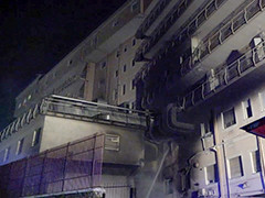 意大利罗马郊区一家医院起火 多人死亡