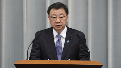 涉嫌收受回扣 内阁官房长官松野或被撤职