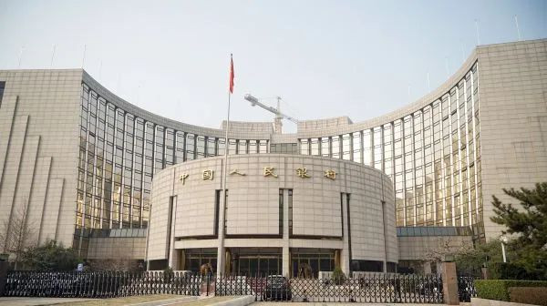 财政部在香港成功发行100亿元人民币国债
