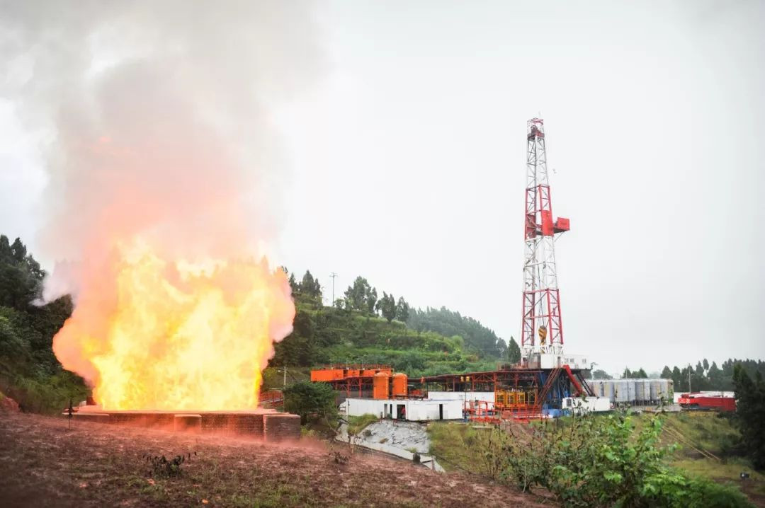 我国西南地区建成年产400亿立方米大气区