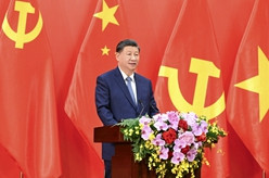 习近平同越共中央总书记共同会见中越两国青年和友好人士代表
