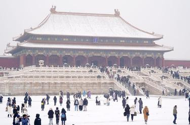 各地各部门积极应对低温雨雪冰冻天气
