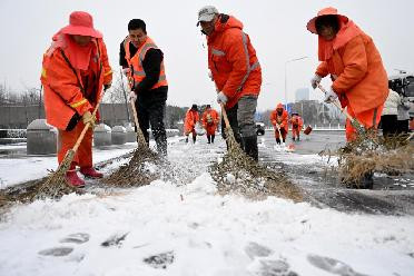 各地各部门积极做好低温雨雪冰冻灾害防范工作